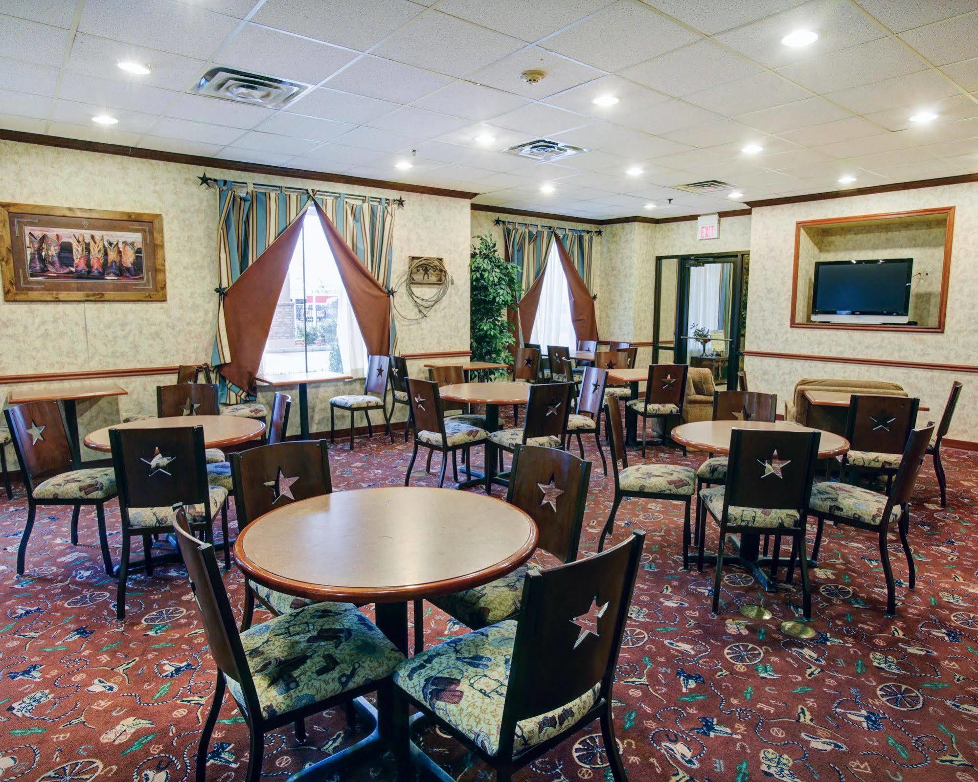 Comfort Suites Waco Near University Area מראה חיצוני תמונה